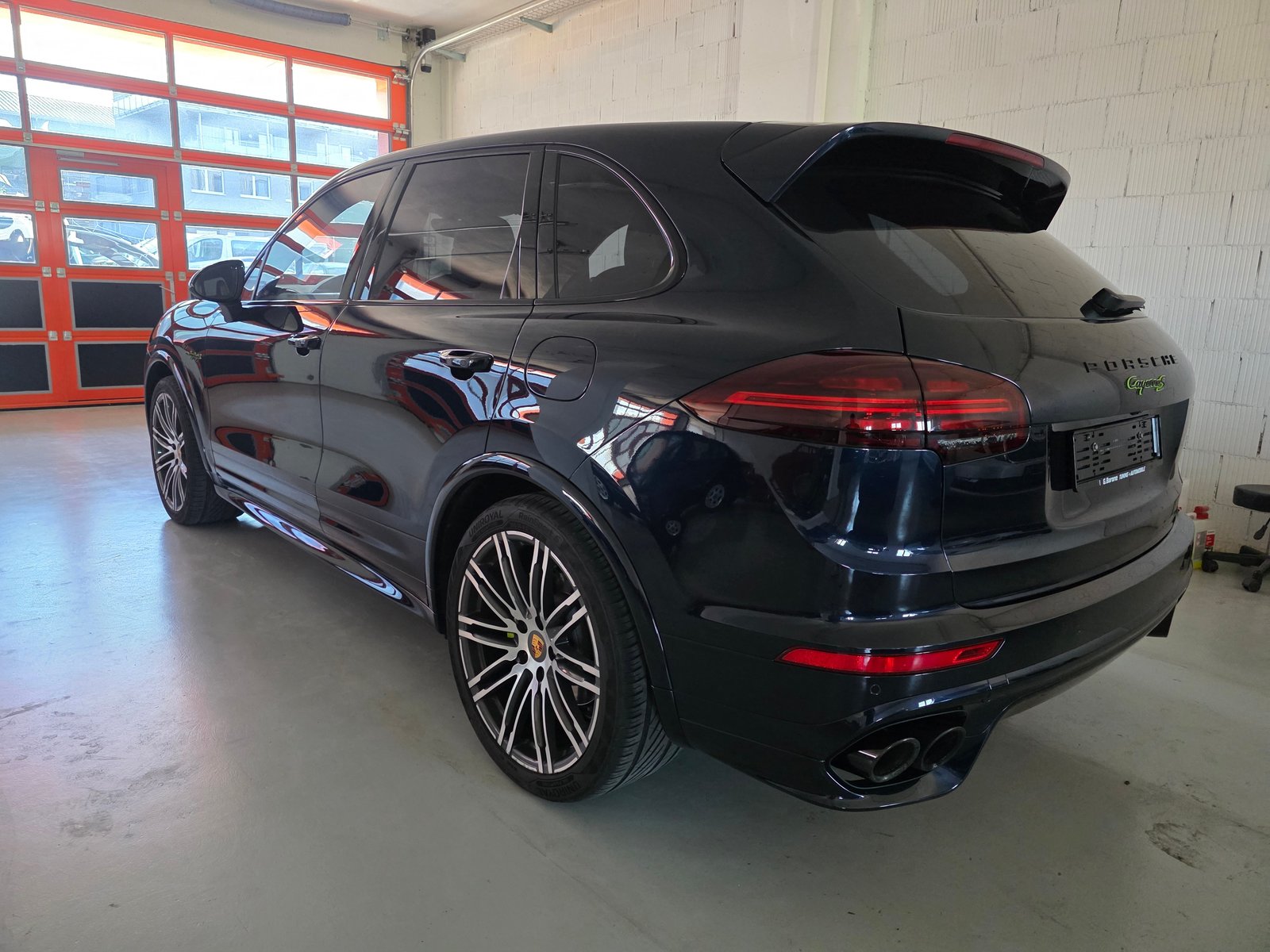 PORSCHE Cayenne S E-Hybrid Platinum Edition, Plug-in-Hybrid Benzina/Elettrica, Occasioni / Usate, Automatico - 7