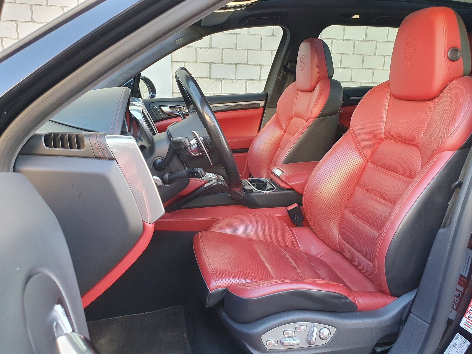 PORSCHE Cayenne Turbo S, Petrol, Second hand / Used, Automatic - 7