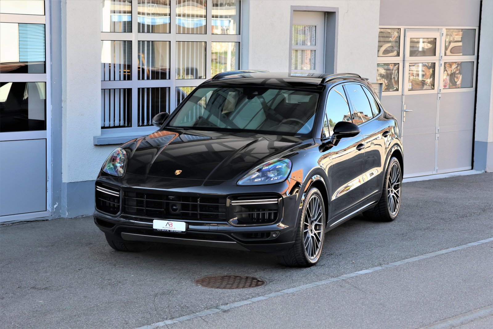 PORSCHE Cayenne Turbo (CH) 550PS Approved bis 07/27