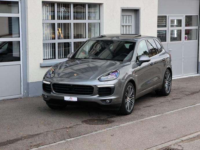 PORSCHE Cayenne S E-Hybrid, Plug-in-Hybrid Benzin/Elektro, Occasion / Gebraucht, Automatik