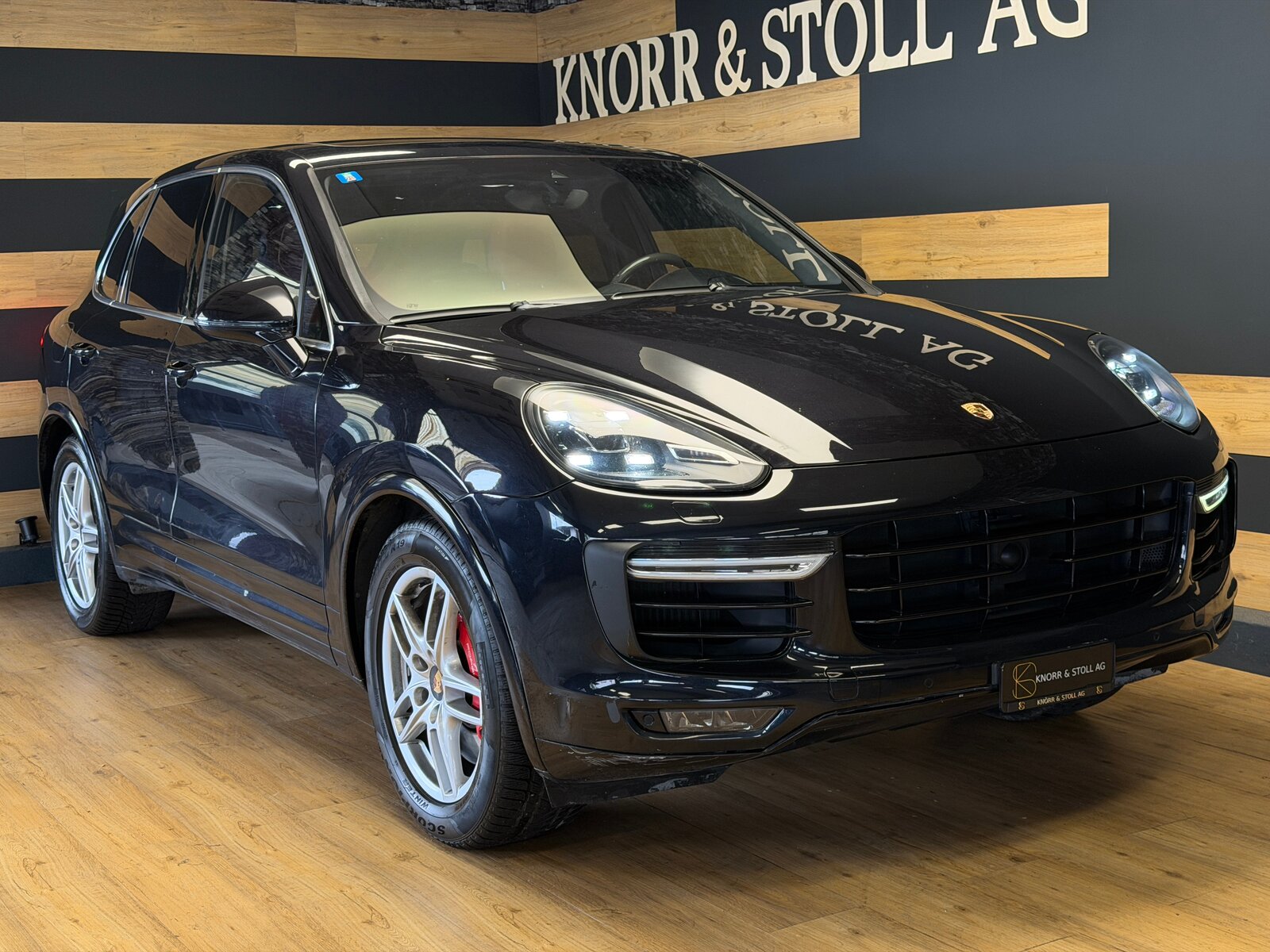 PORSCHE Cayenne Turbo