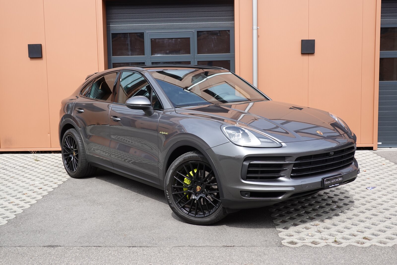 PORSCHE Cayenne Coupé E-Hybrid *CH Auto * Sièges Chauffant