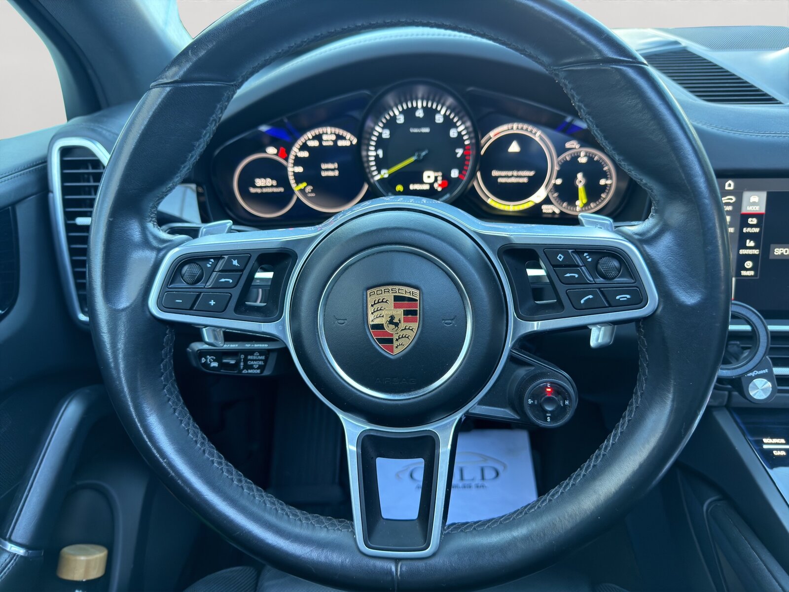 PORSCHE Cayenne 3.0 E-Hybrid - Panorama - Caméra 360, Plug-in-Hybrid Benzin/Elektro, Occasion / Gebraucht, Automatik - 6