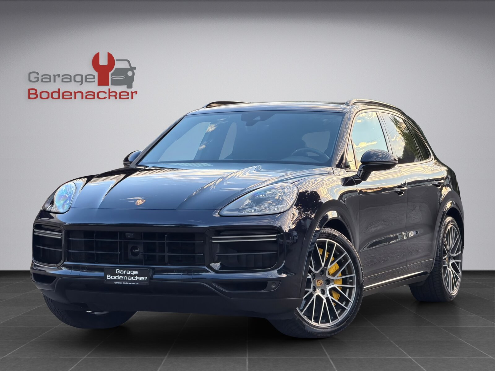 PORSCHE Cayenne Turbo 4.0 V8 Benzin 550PS