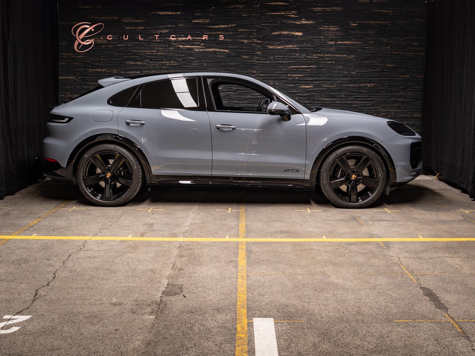 PORSCHE Cayenne Coupé GTS Tiptronic
