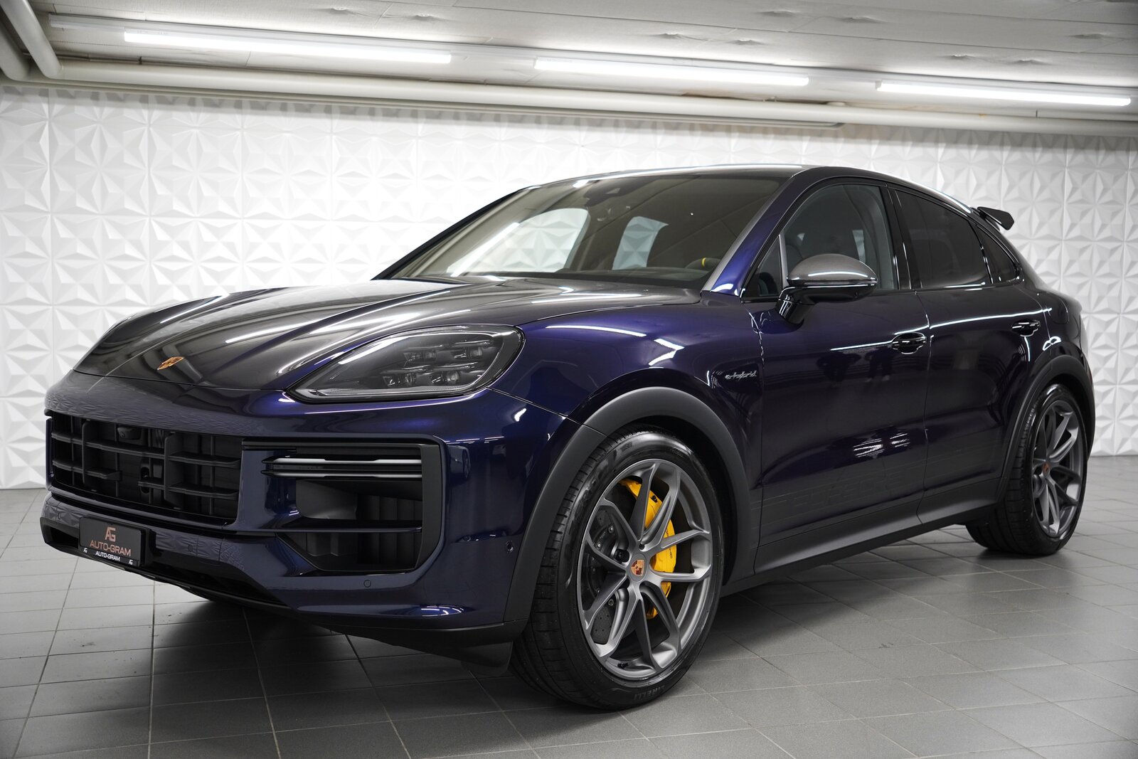 PORSCHE Cayenne Coupé Turbo E-Hybrid GT Tiptronic
