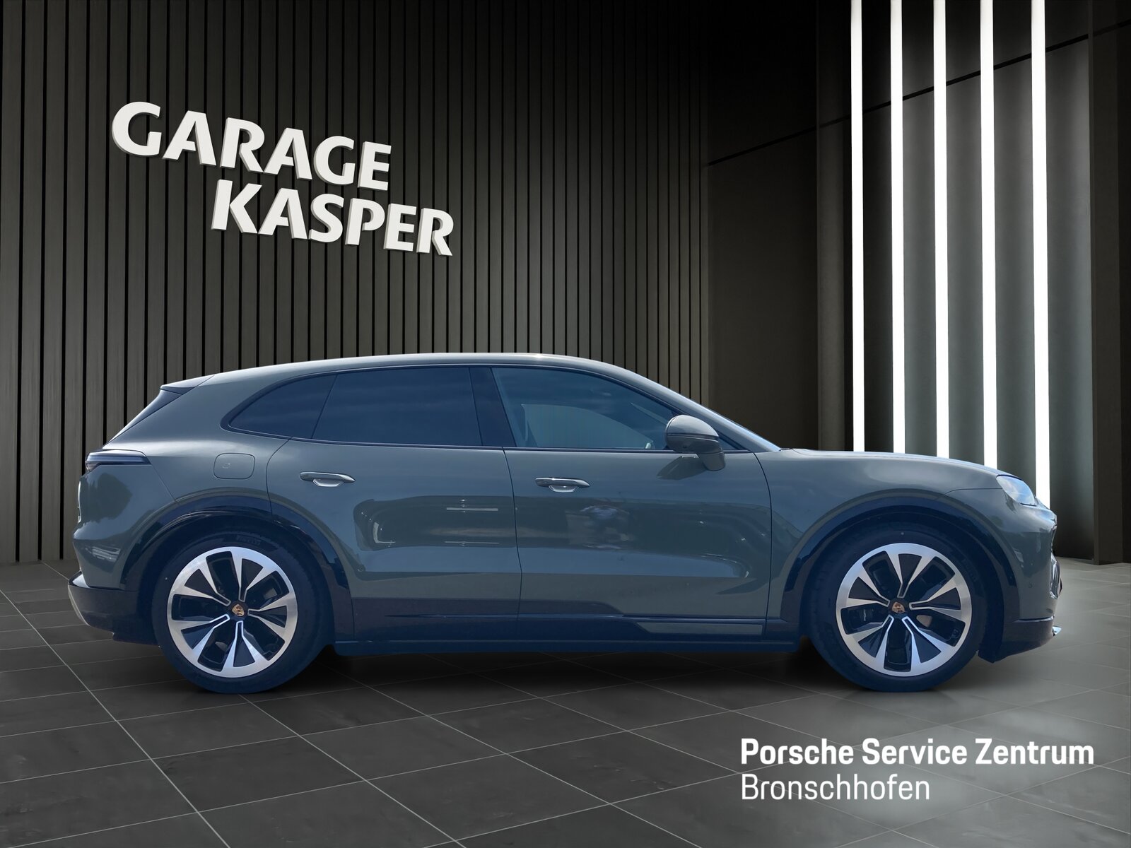 PORSCHE Cayenne Electric Basis, Électrique, Occasion / Utilisé, Automatique - 6