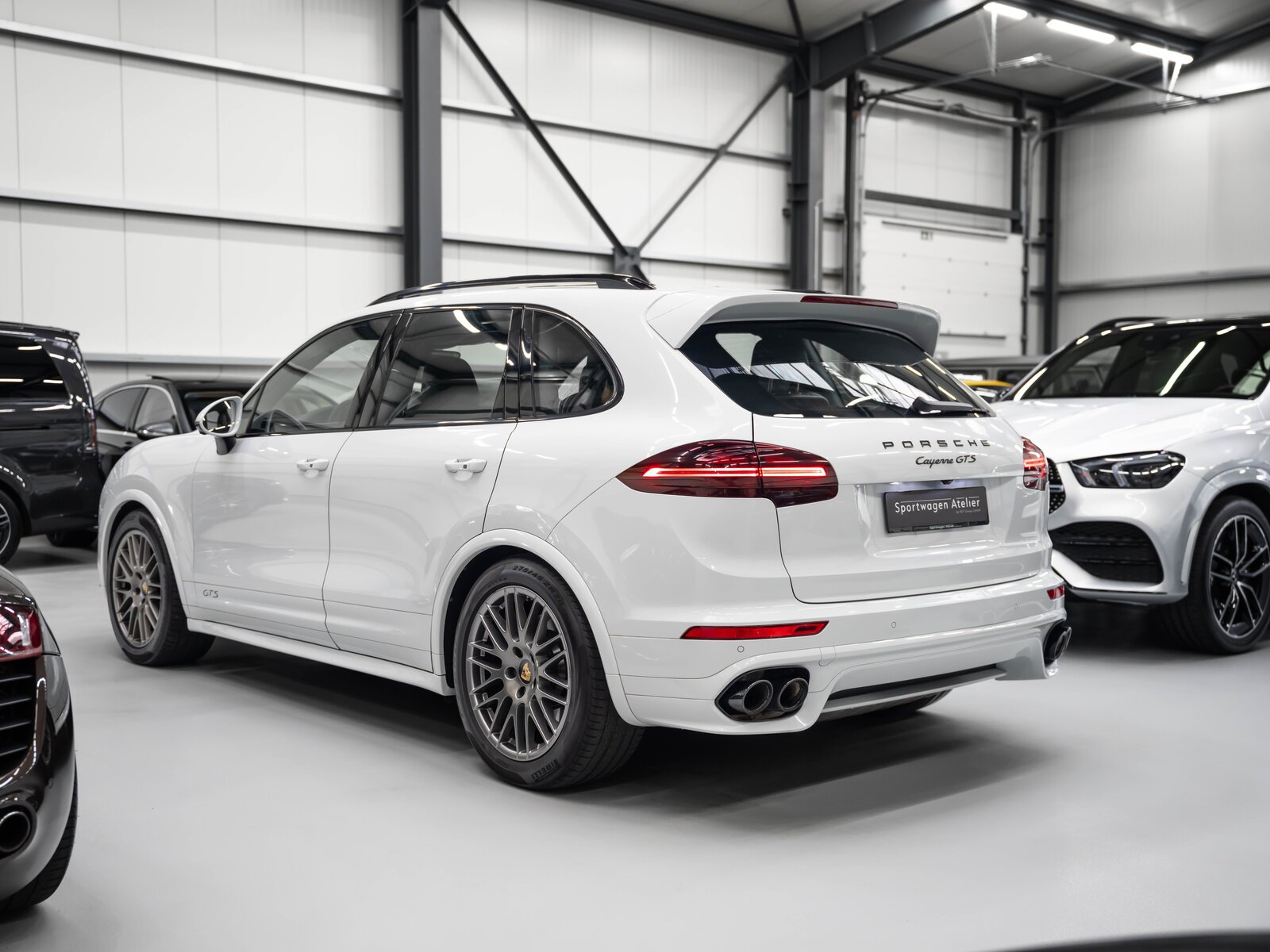 PORSCHE Cayenne GTS, Petrol, Second hand / Used, Automatic - 2