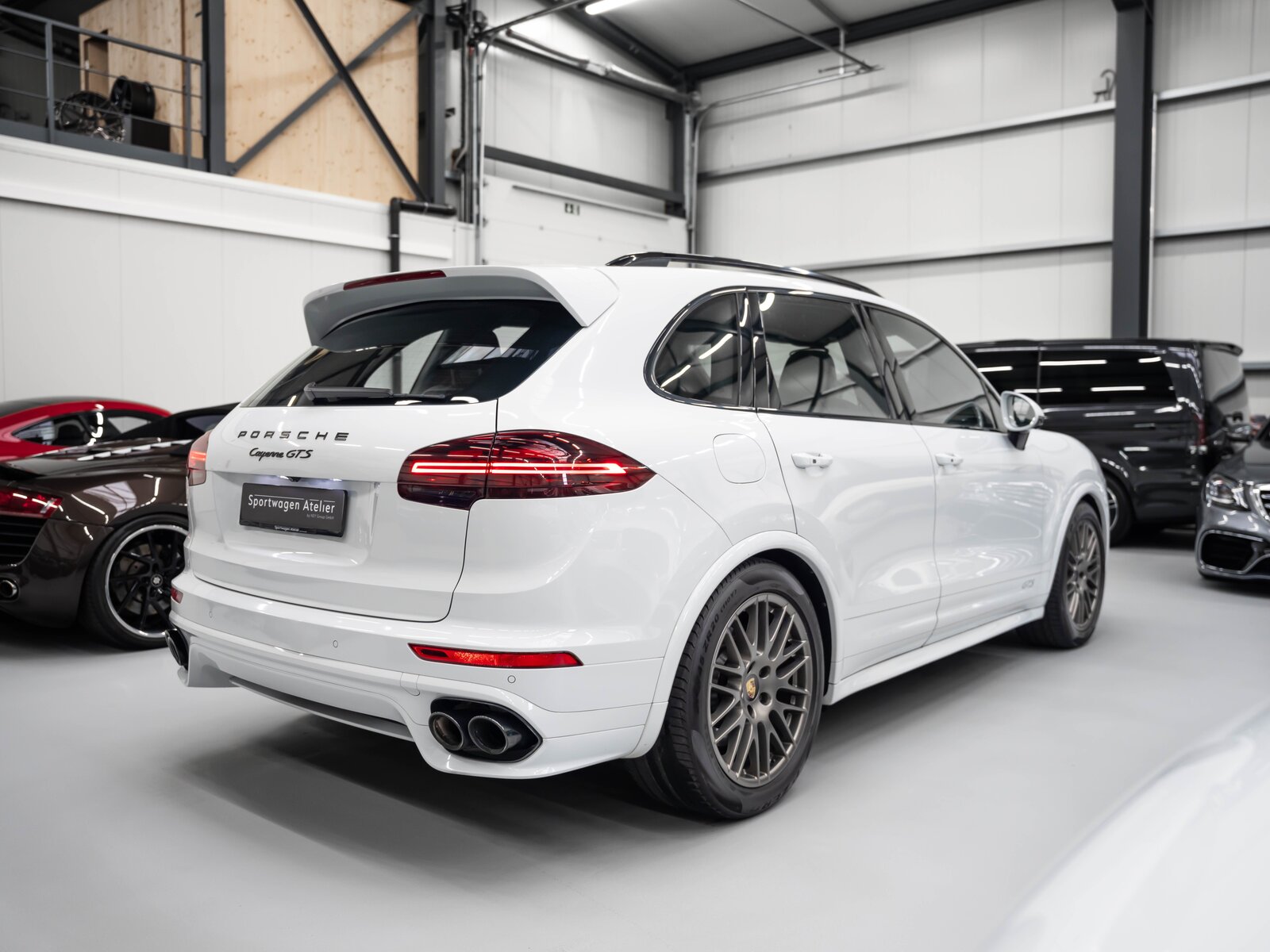 PORSCHE Cayenne GTS, Petrol, Second hand / Used, Automatic - 4