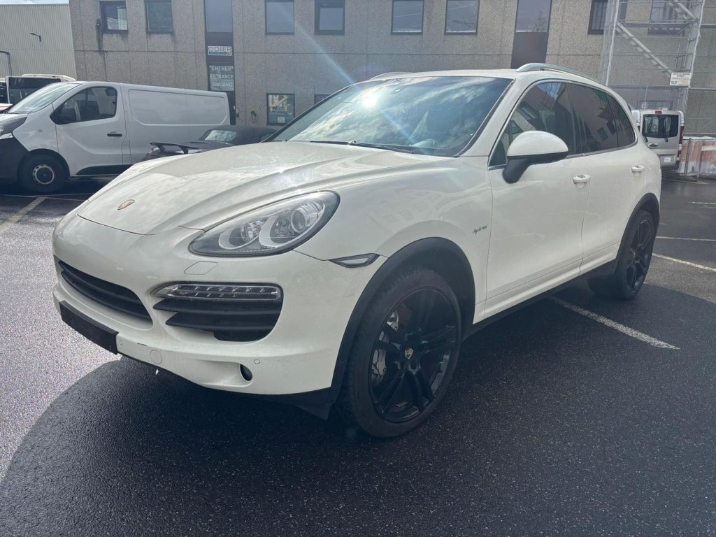 PORSCHE CAYENNE 3.0 V6 S Hybrid, Full-Hybrid Petrol/Electric, Second hand / Used, Automatic - 5