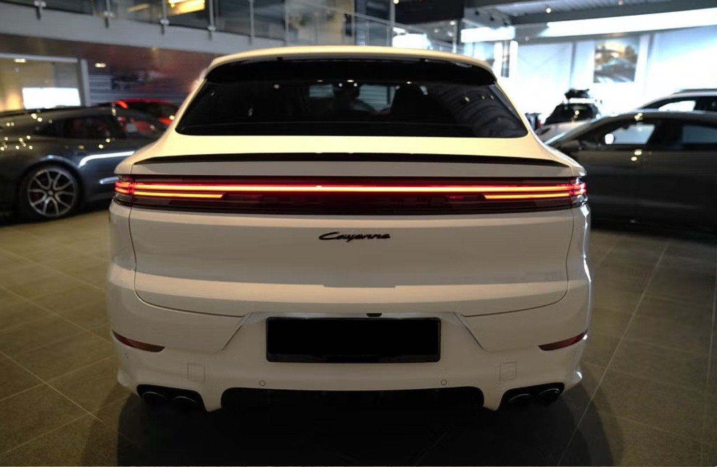 PORSCHE Cayenne Coupé E-Hybrid Tiptronic, Plug-in-Hybrid Benzina/Elettrica, Auto dimostrativa, Automatico - 4