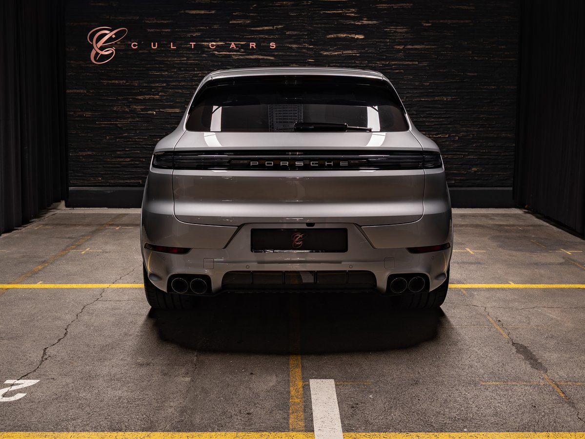 PORSCHE Cayenne Turbo E-Hybrid Tiptronic, Hybride Rechargeable Essence/Électricité, Occasion / Utilisé, Automatique - 4