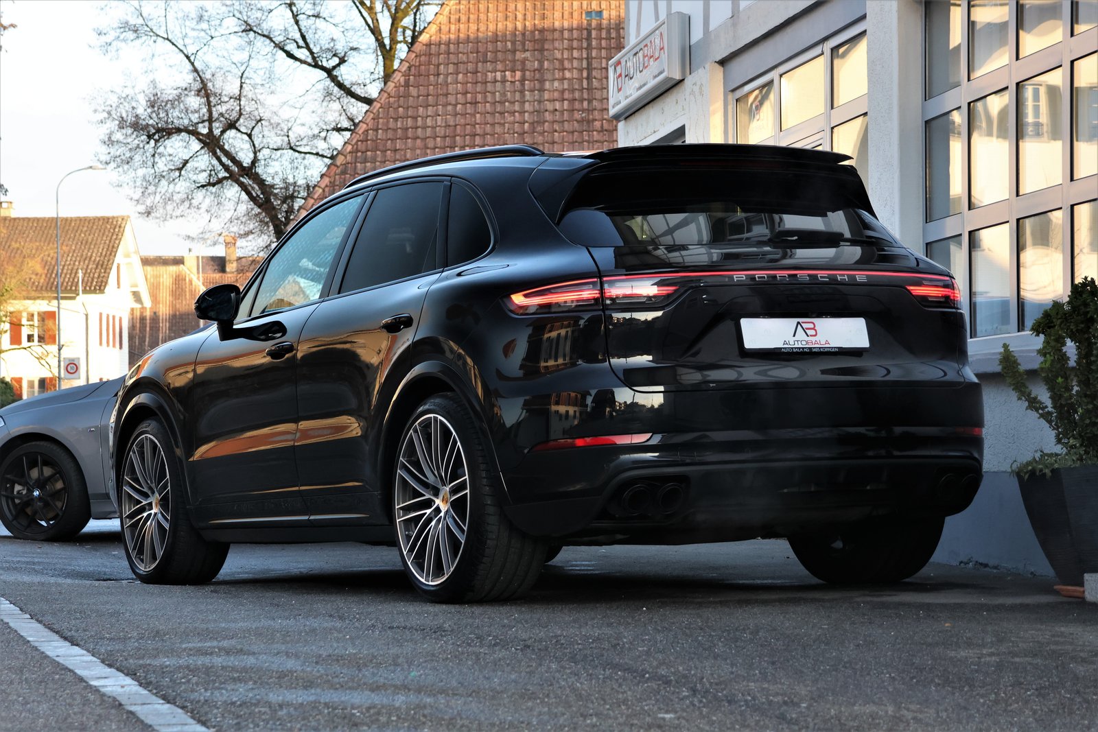 PORSCHE Cayenne Turbo (CH) + 3.5T AHK, Benzina, Occasioni / Usate, Automatico - 3