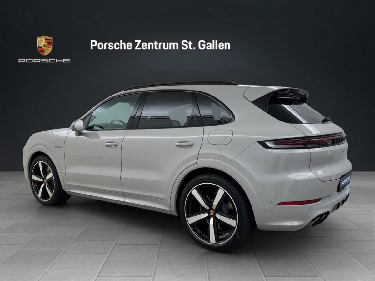 PORSCHE Cayenne S E-Hybrid, Plug-in-Hybrid Benzina/Elettrica, Auto dimostrativa, Automatico - 3