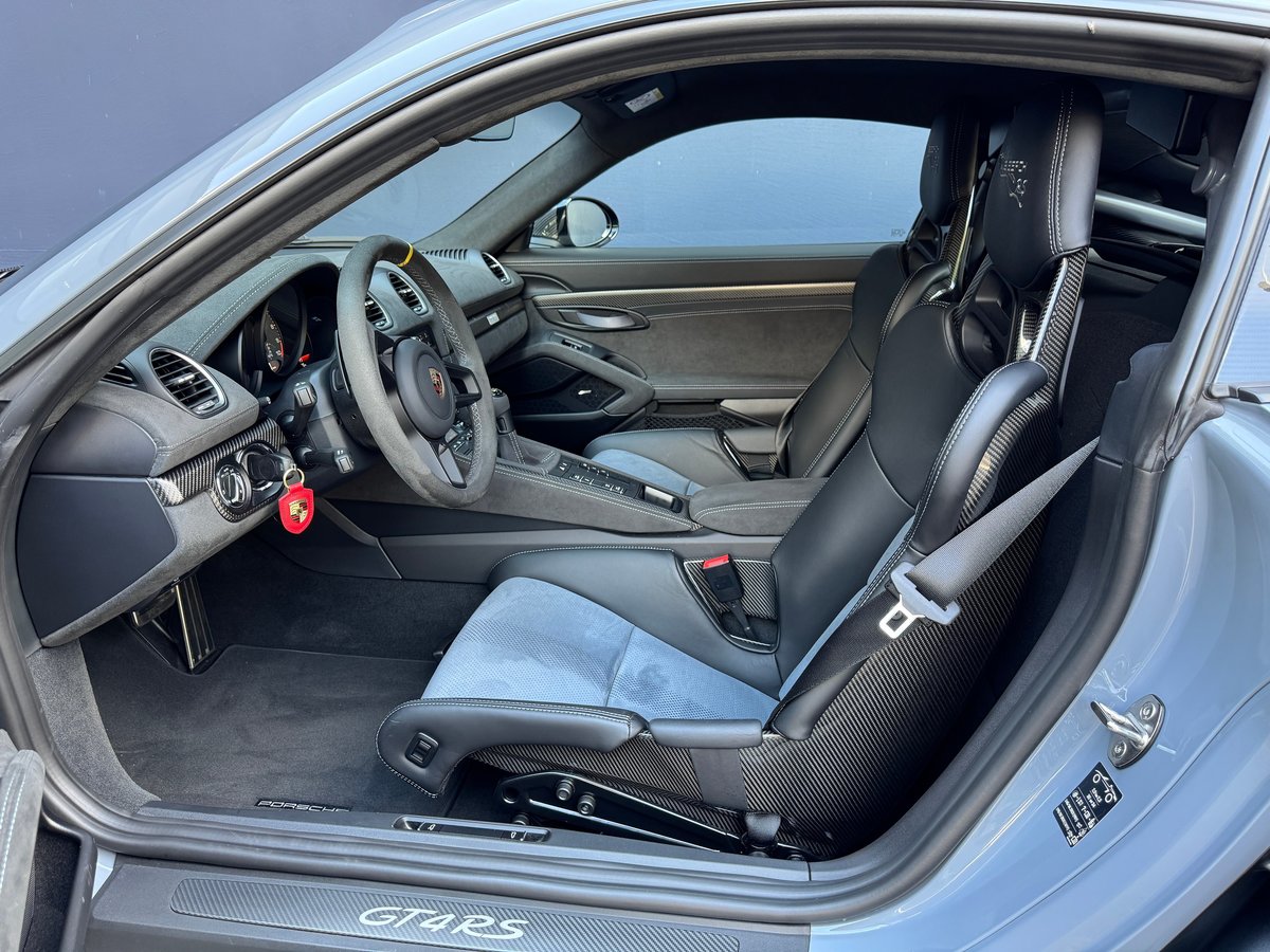 PORSCHE Cayman GT4 RS arktikgrau PDK [ Weissach-Paket ] [ Clubsport-, Benzin, Occasion / Gebraucht, Automatik - 6