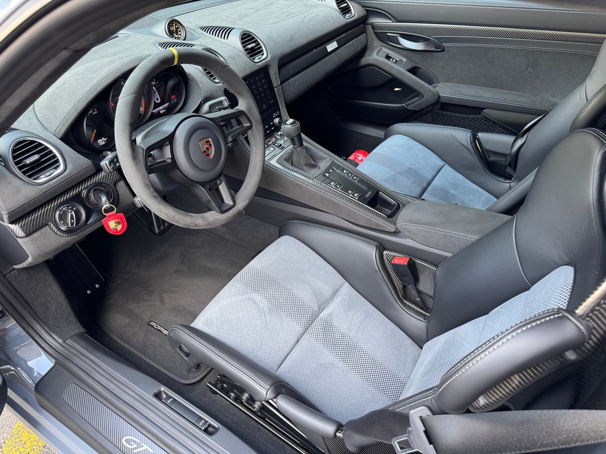 PORSCHE Cayman GT4 RS arktikgrau PDK [ Weissach-Paket ] [ Clubsport-, Benzin, Occasion / Gebraucht, Automatik - 7