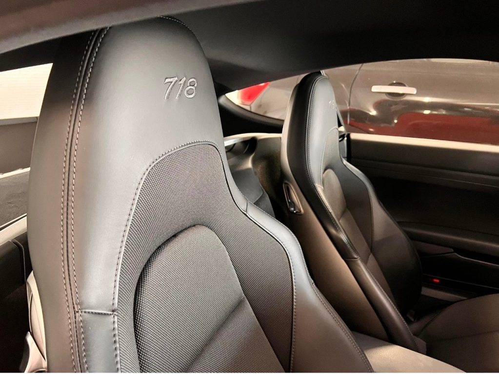 PORSCHE CAYMAN 2.0 T, Essence, Occasion / Utilisé, Manuelle - 7