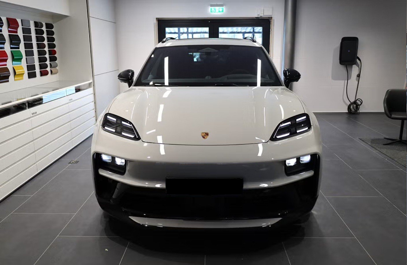 PORSCHE Macan 4 GTS 100kWh, Elettrica, Auto nuove, Automatico - 2