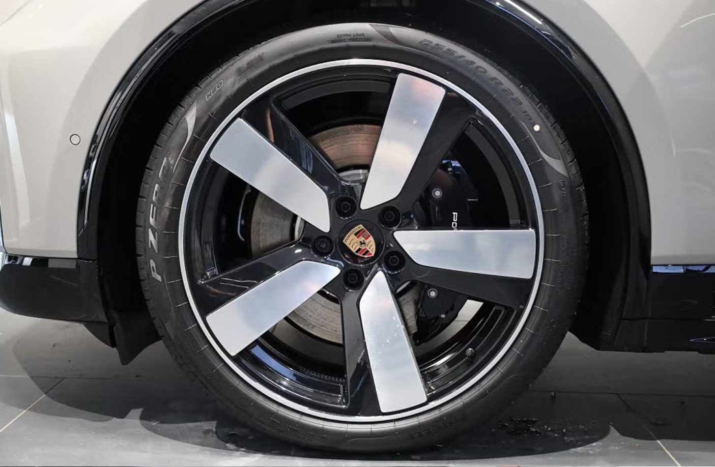PORSCHE Macan 4 GTS 100kWh, Elettrica, Auto nuove, Automatico - 3