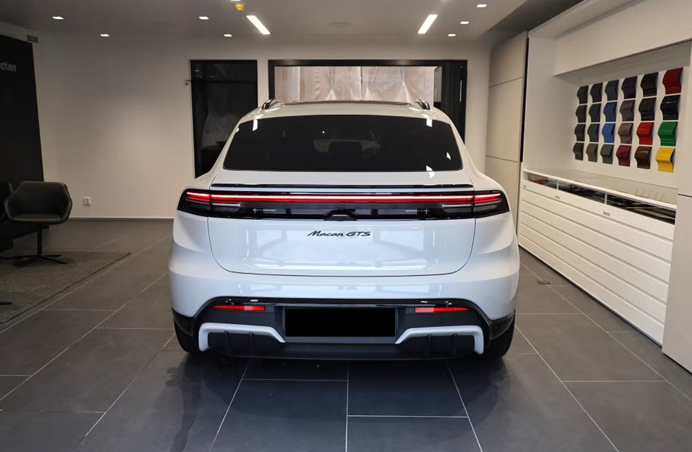 PORSCHE Macan 4 GTS 100kWh, Elettrica, Auto nuove, Automatico - 6