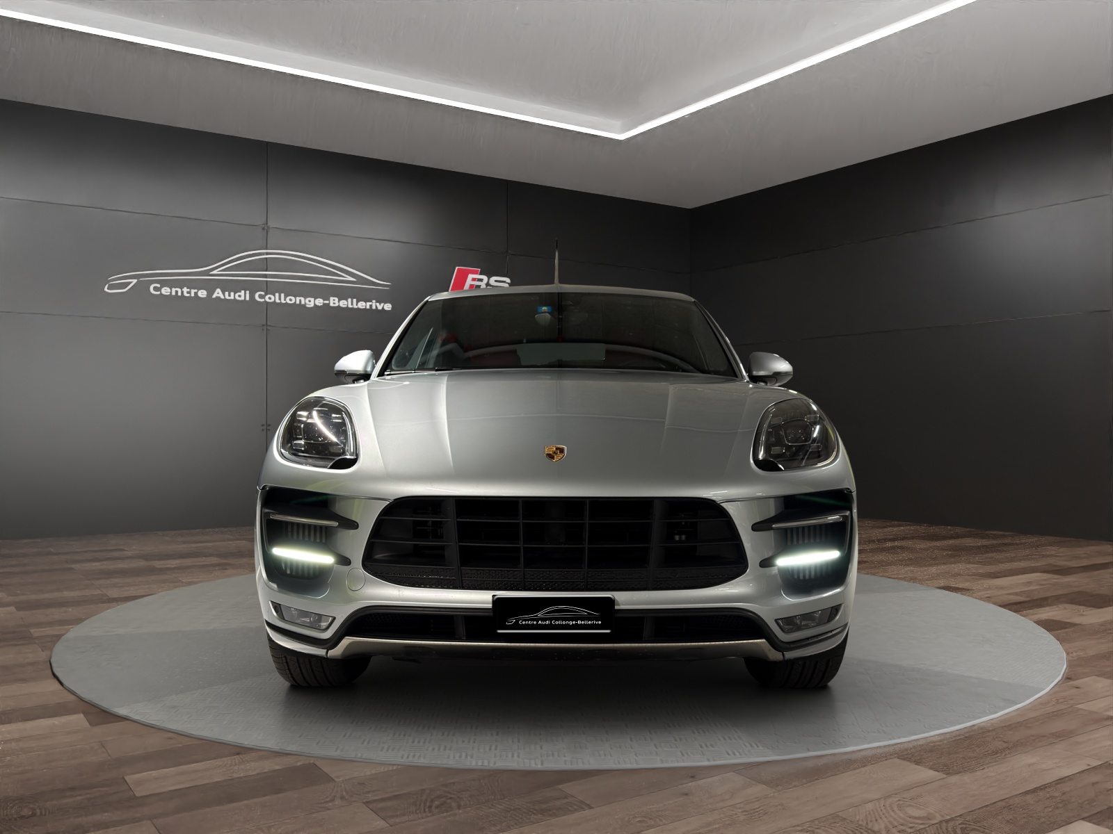 PORSCHE Macan Turbo, Petrol, Second hand / Used, Automatic - 2