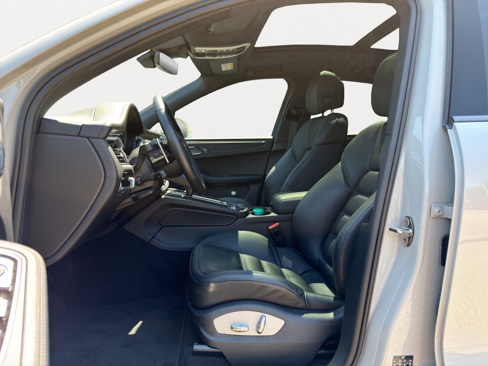 PORSCHE Macan T PDK, Petrol, Second hand / Used, Automatic - 7