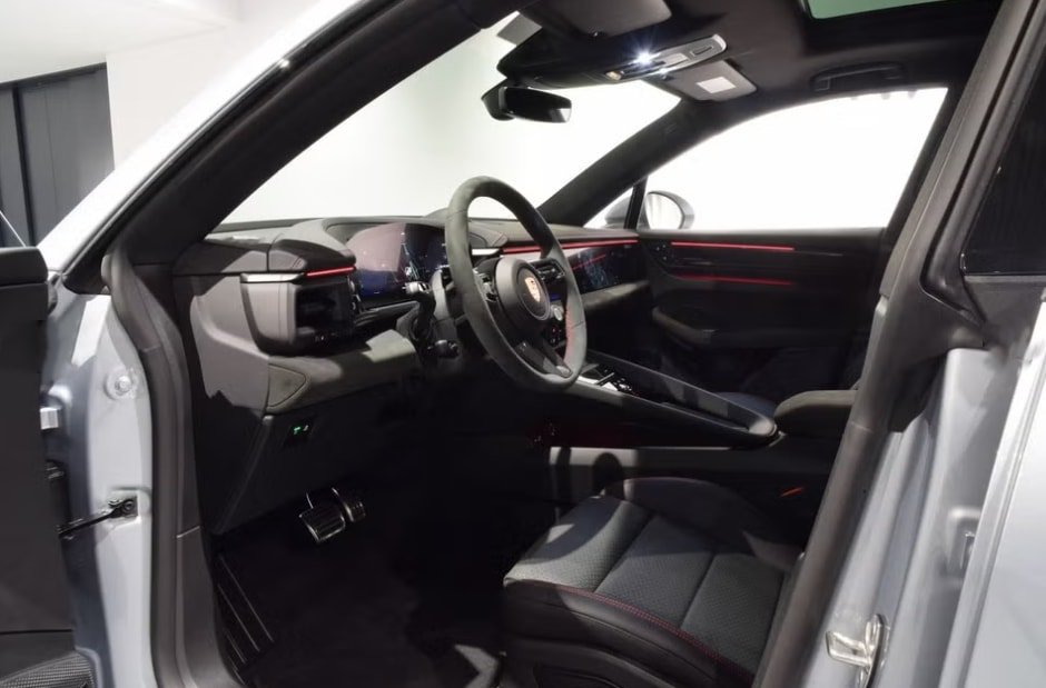 PORSCHE Macan 4 GTS 100kWh, Électrique, Voiture de démonstration, Automatique - 4