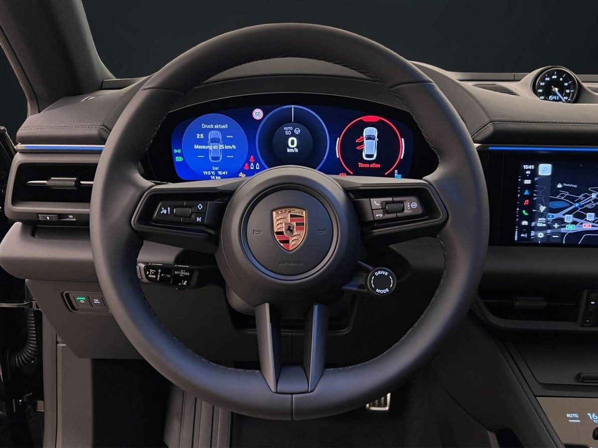 PORSCHE MACAN 4S, Electric, New car, Automatic - 7