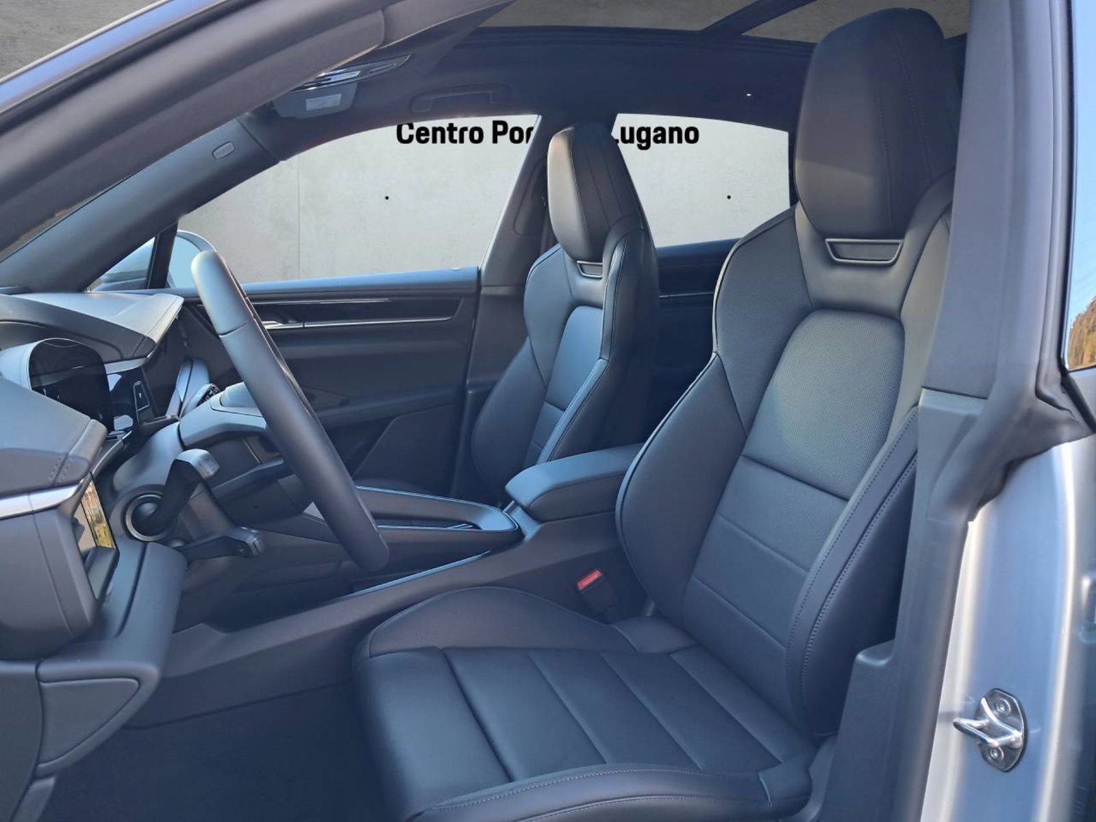 PORSCHE MACAN 4, Electric, New car, Automatic - 5