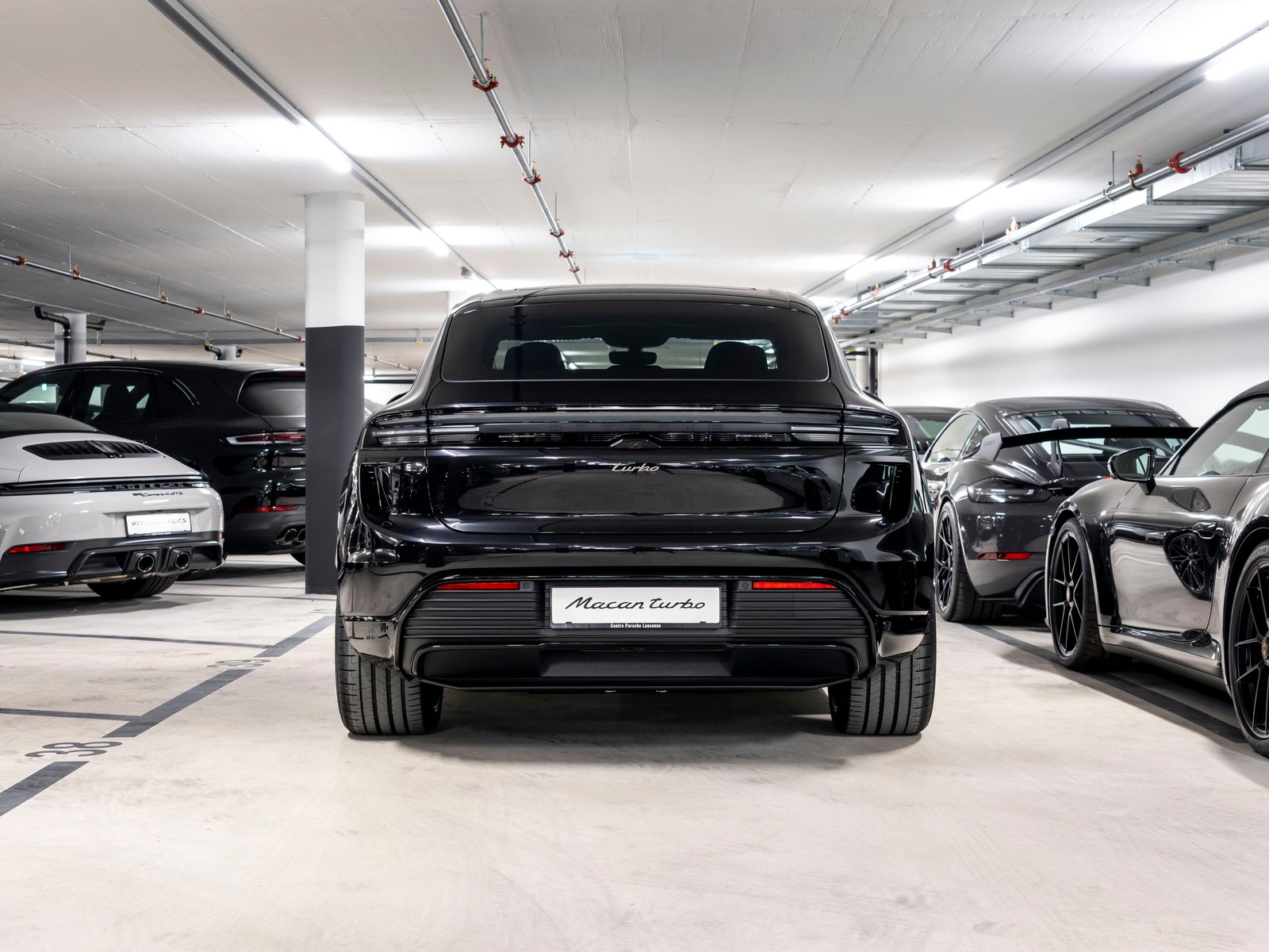 PORSCHE Macan Turbo 100kWh, Electric, New car, Automatic - 5