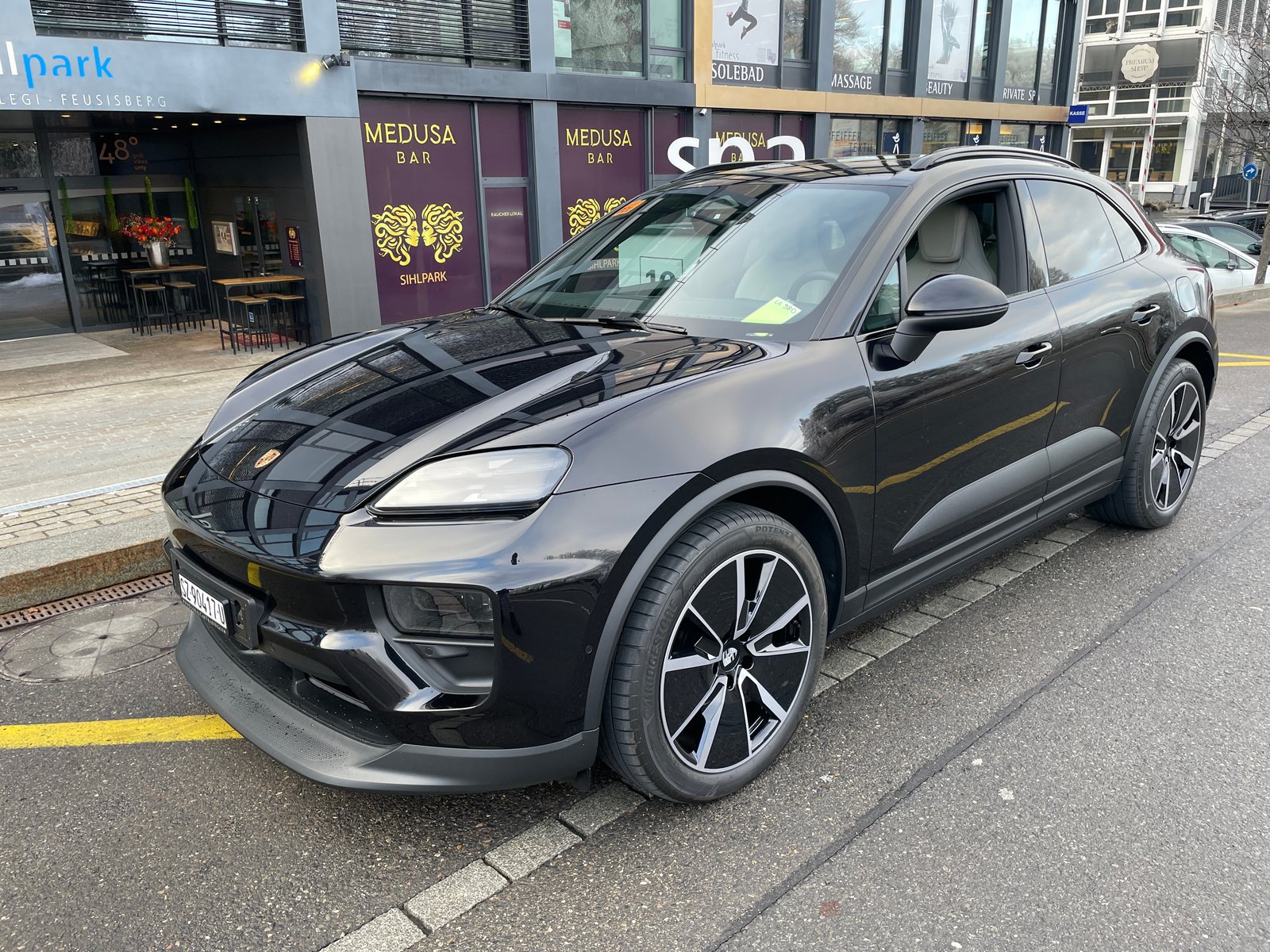 PORSCHE Macan 4 100kWh