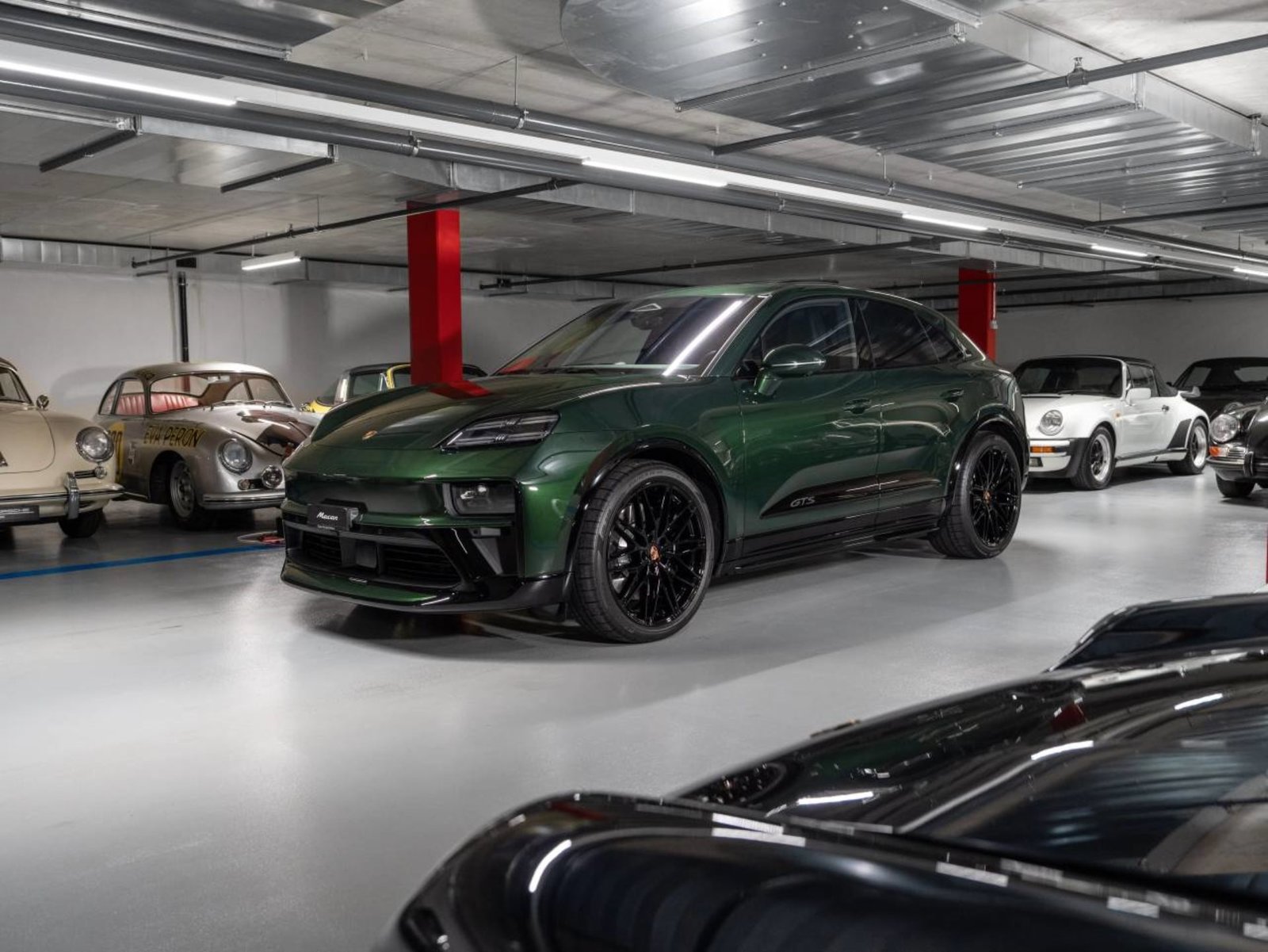 PORSCHE Macan GTS