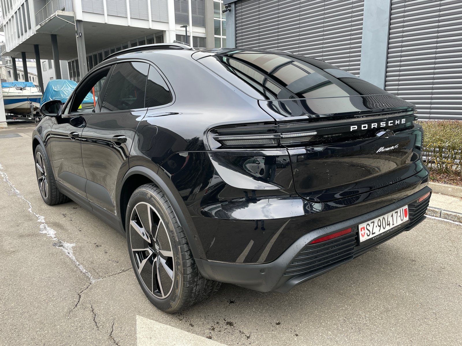 PORSCHE Macan 4 100kWh, Luftfederung, Panoramadach, usw, Électrique, Voiture nouvelle, Automatique - 3