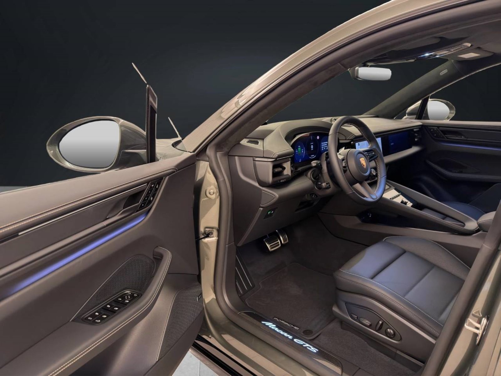 PORSCHE Macan GTS, Electric, New car, Automatic - 4