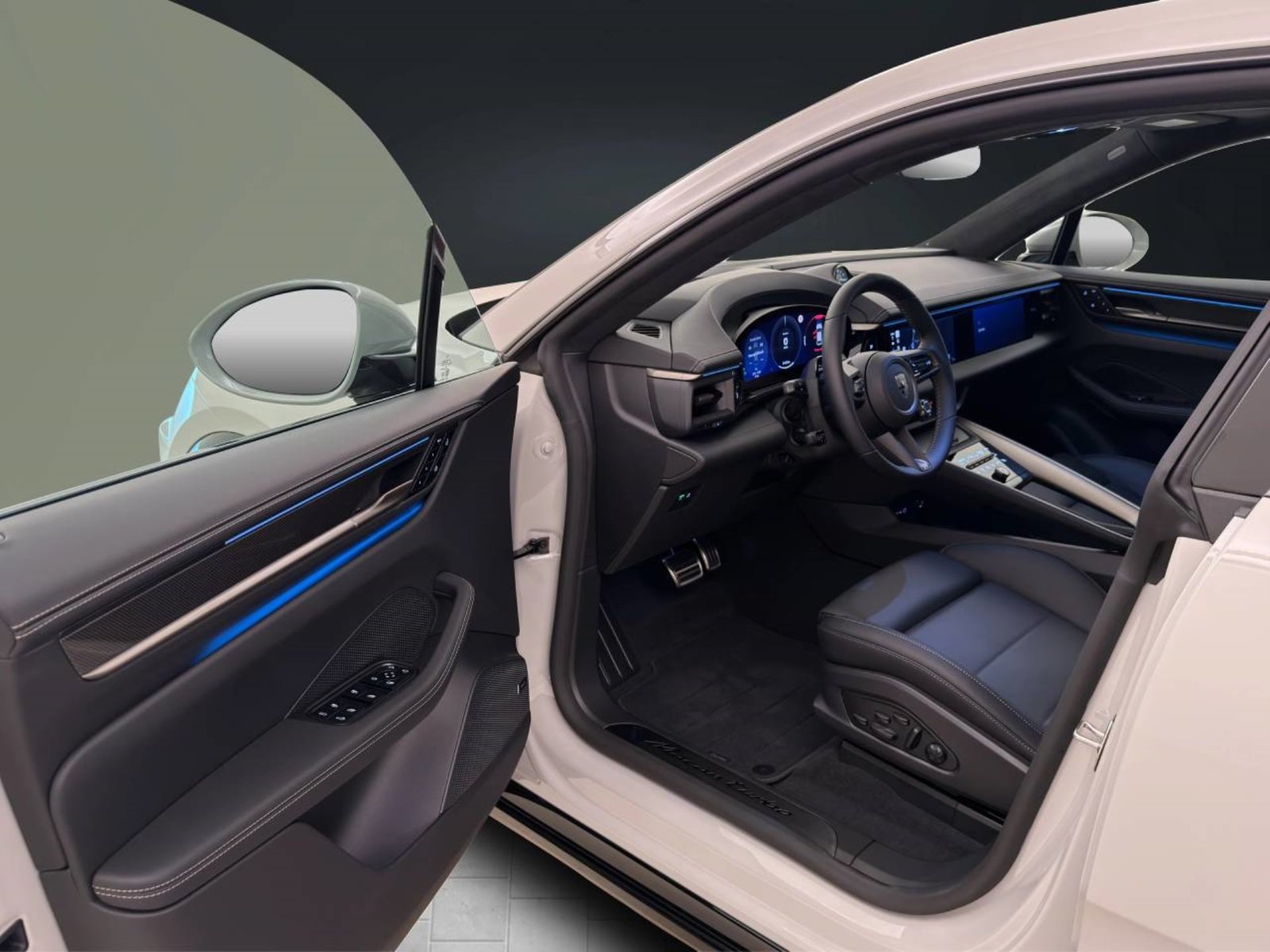 PORSCHE Macan Turbo, Electric, New car, Automatic - 4