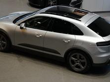 PORSCHE Macan 4 100kWh, Electric, New car, Automatic - 3