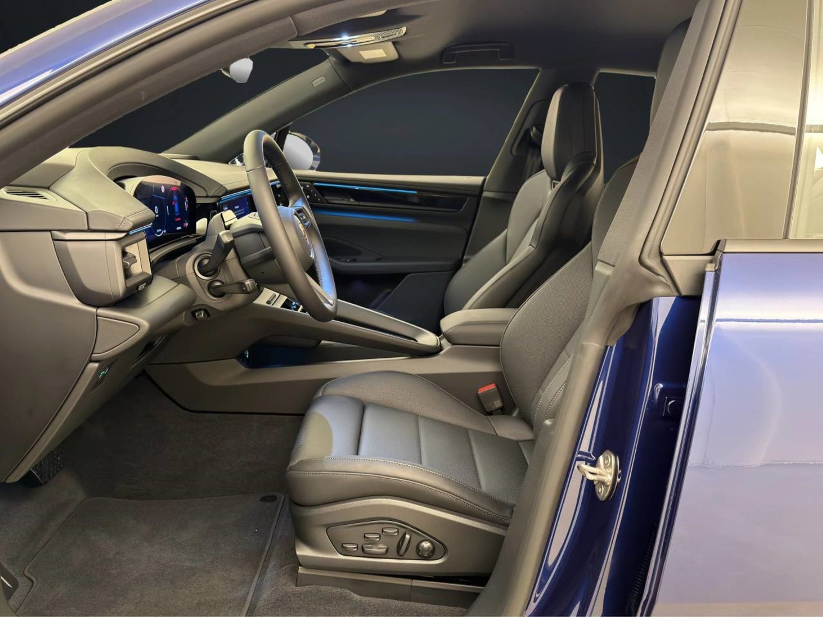 PORSCHE Macan 4, Electric, New car, Automatic - 5