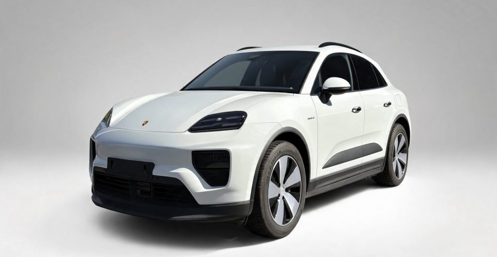 PORSCHE MACAN 4
