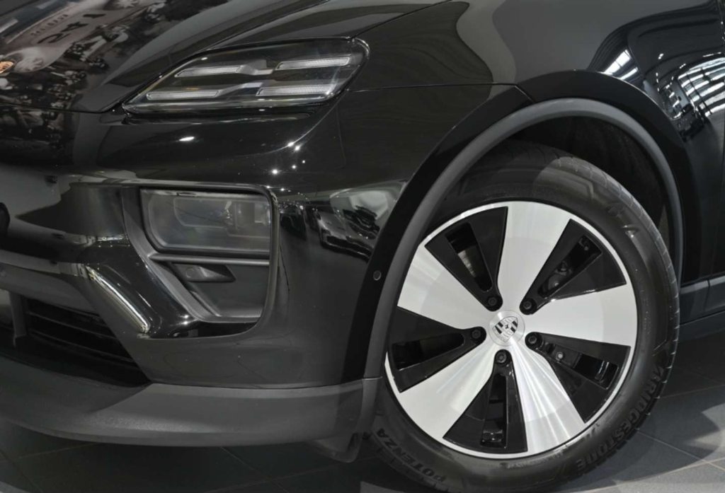 PORSCHE MACAN 4 BOSE / Luftfederung / Panorama / 360°, Électrique, Occasion / Utilisé, Automatique - 6