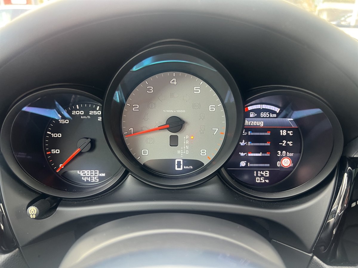 PORSCHE Macan S PDK, Petrol, Second hand / Used, Automatic - 7