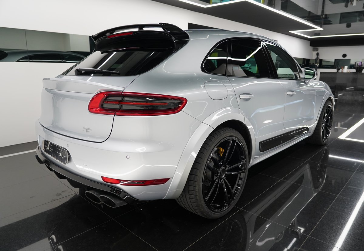PORSCHE Macan Turbo, Benzin, Occasion / Gebraucht, Automatik - 4