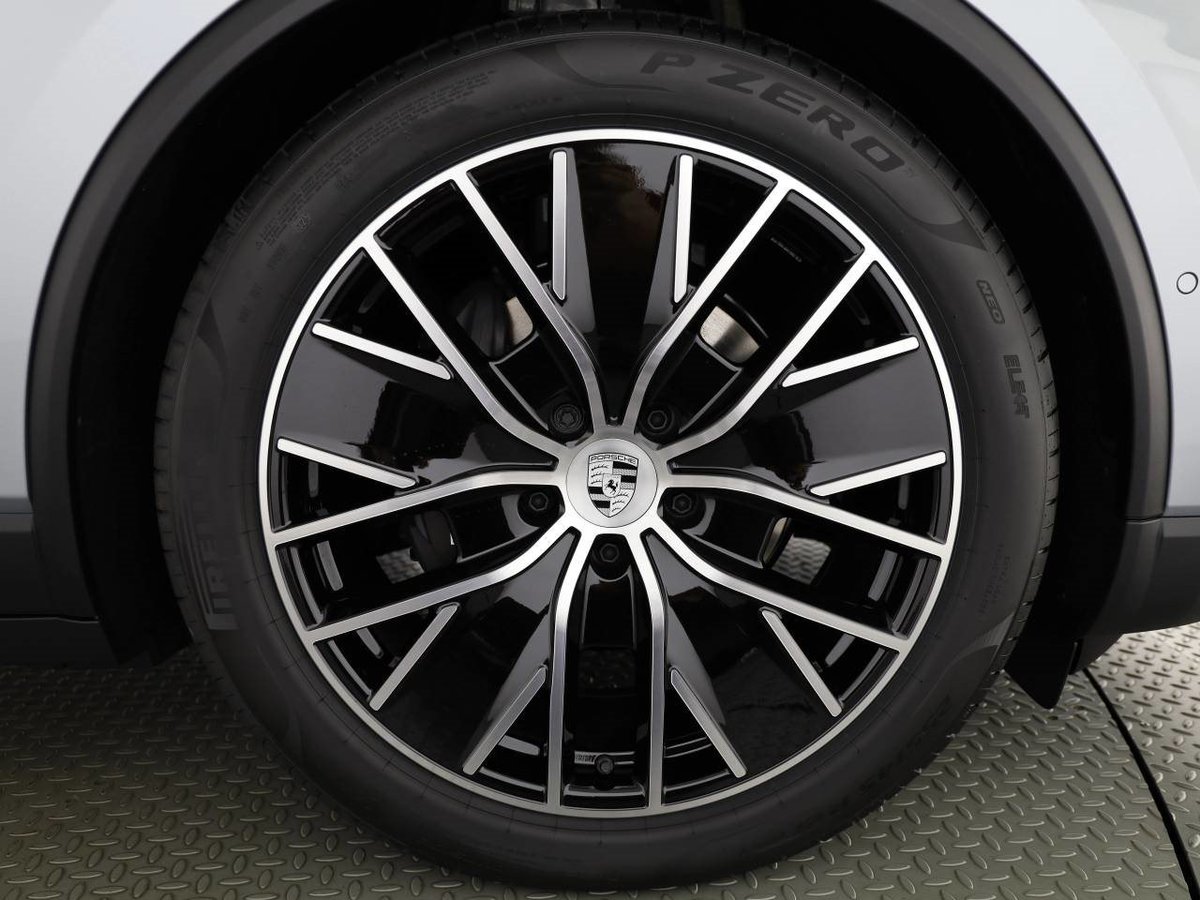 PORSCHE MACAN 4, Elektro, Occasion / Gebraucht, Automatik - 4
