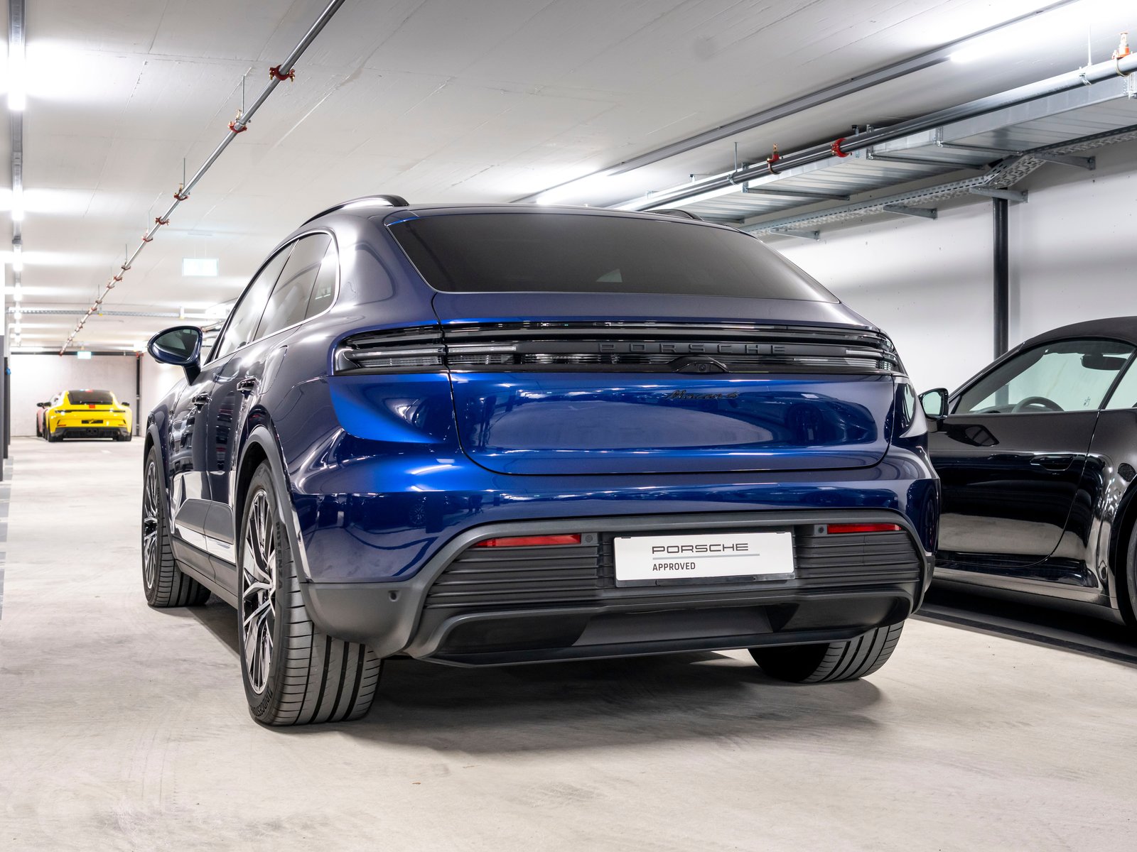 PORSCHE Macan 4 100kWh, Electric, Second hand / Used, Automatic - 3