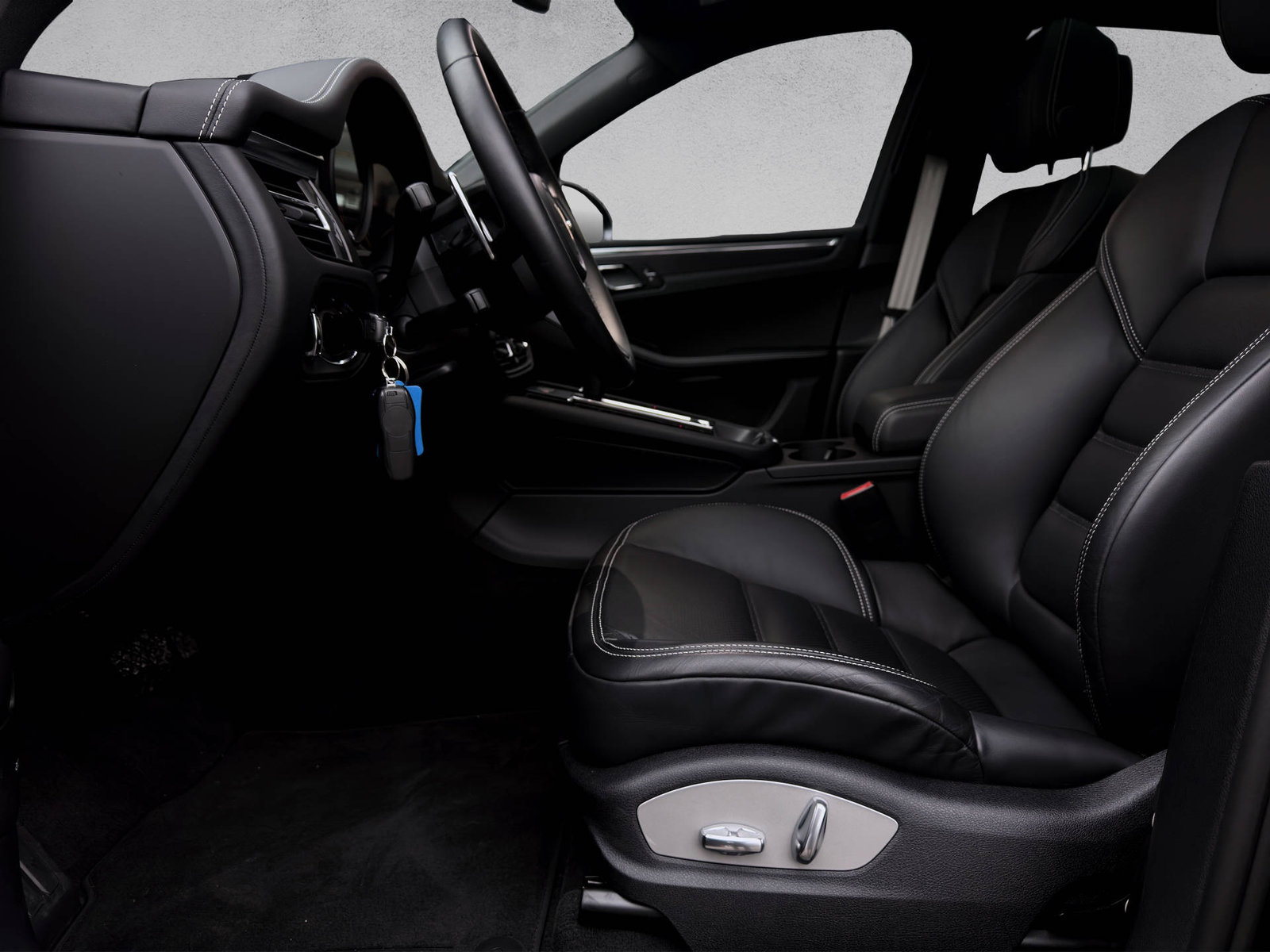 PORSCHE Macan GTS, Benzin, Occasion / Gebraucht, Automatik - 7