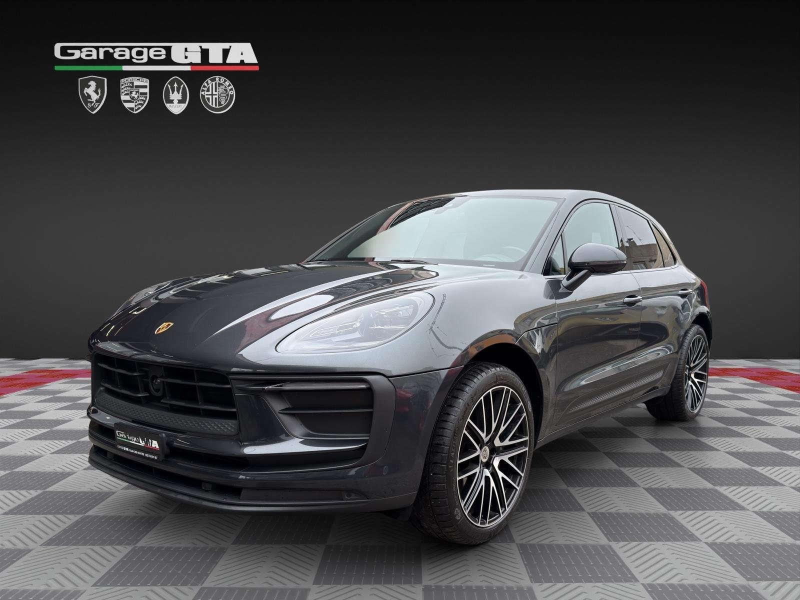 PORSCHE Macan PDK