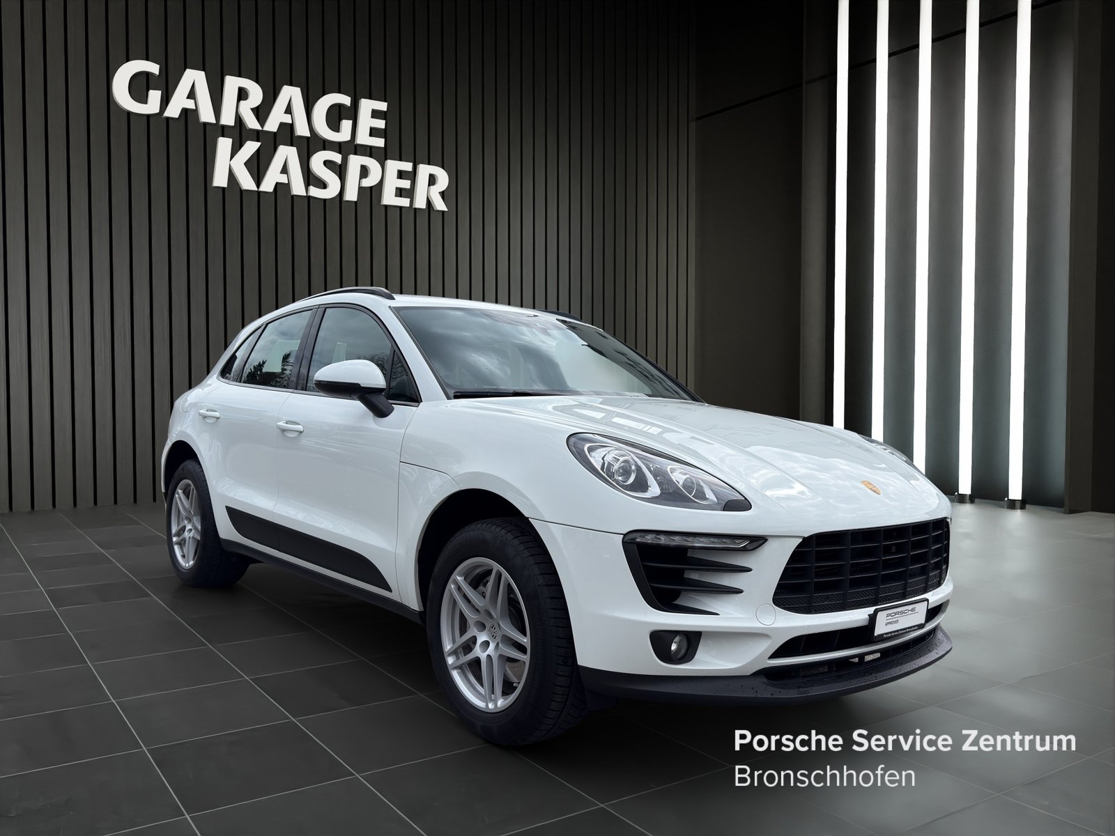 PORSCHE Macan S, Petrol, Second hand / Used, Automatic - 7