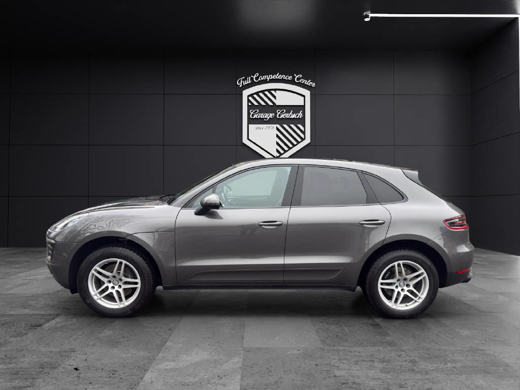 PORSCHE Macan 2.0