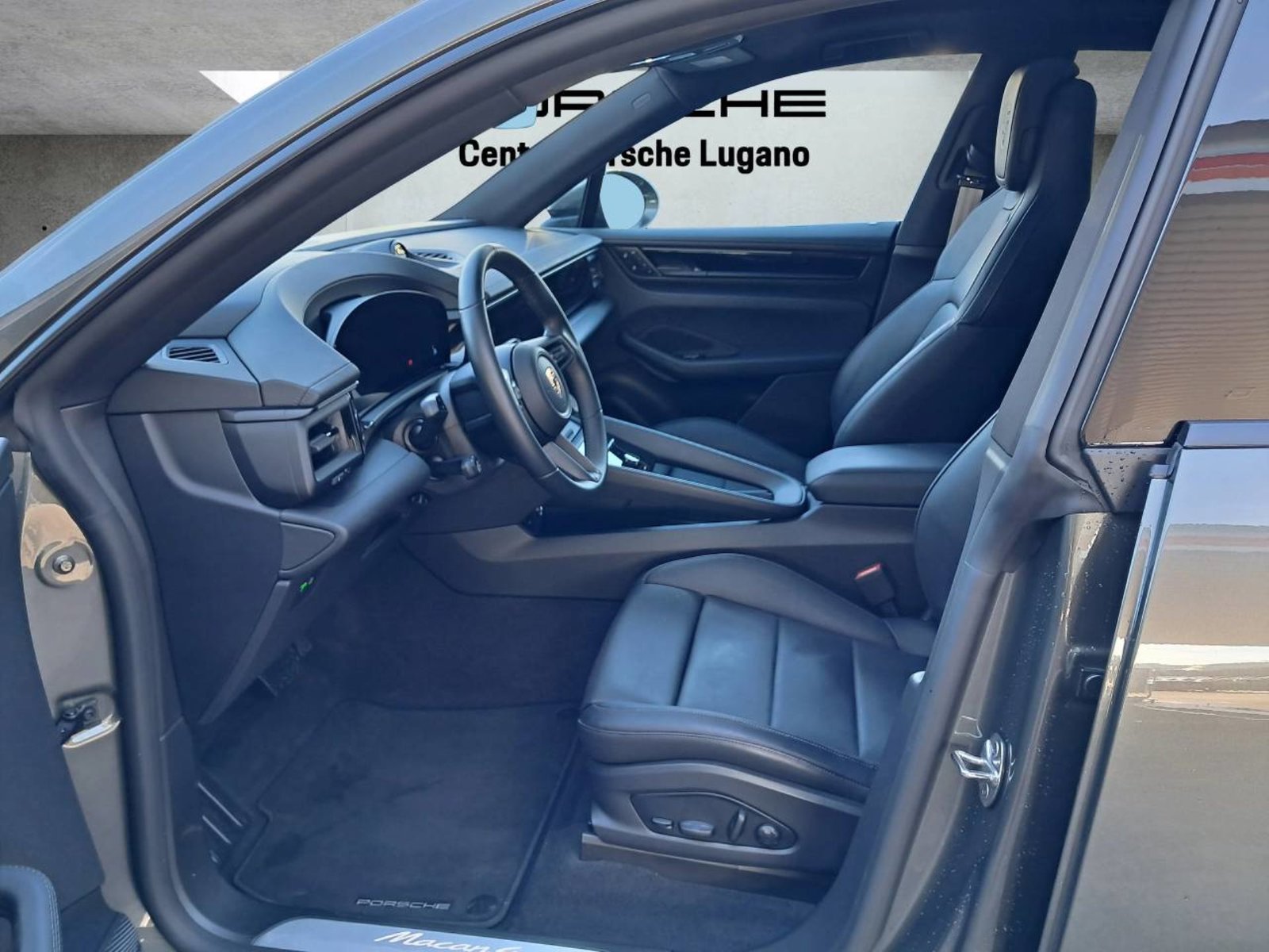 PORSCHE Macan 4, Electric, Second hand / Used, Automatic - 4