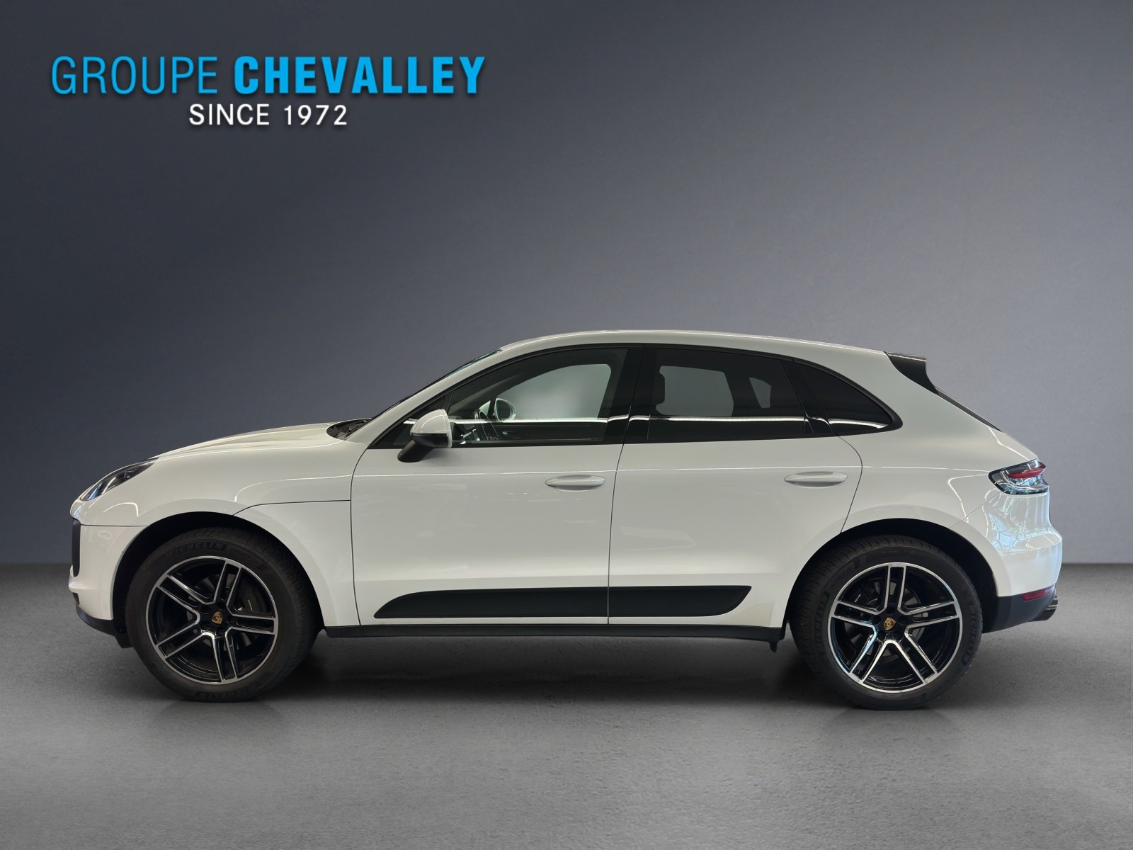 PORSCHE Macan PDK, Petrol, Second hand / Used, Automatic - 4