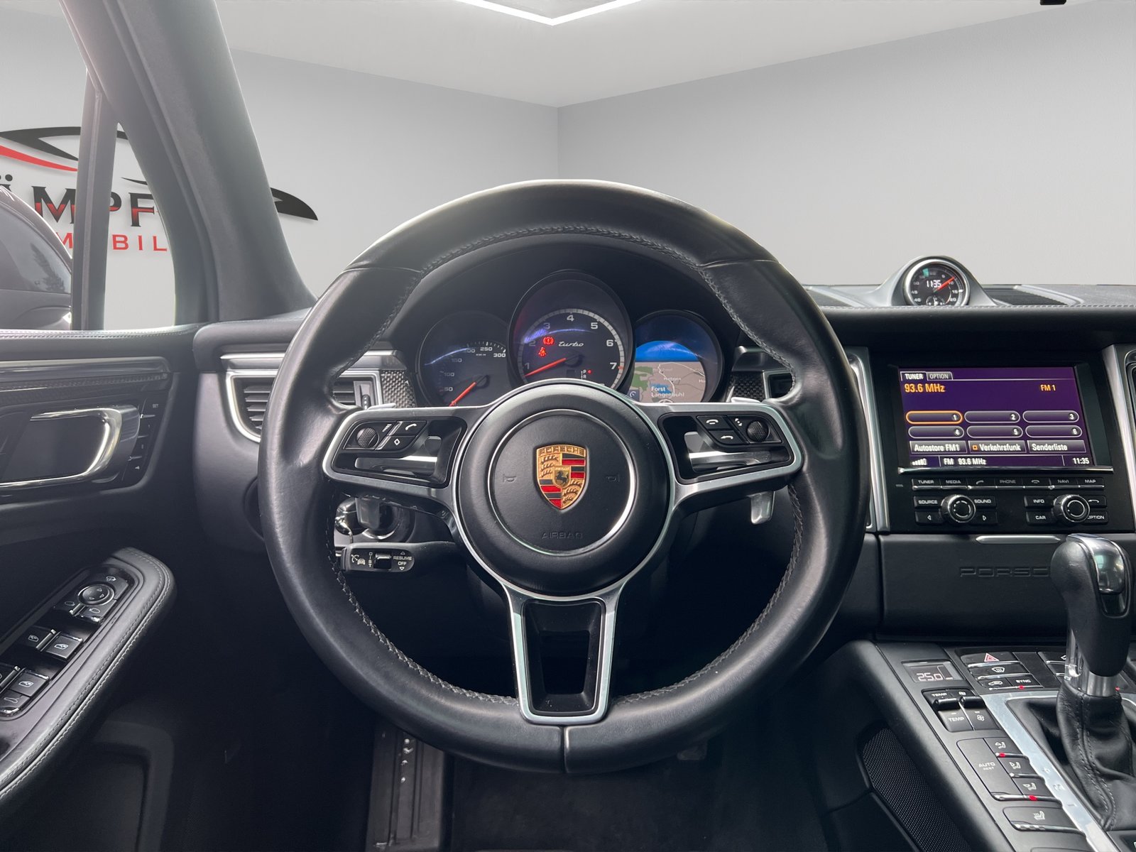 PORSCHE Macan Turbo PDK, Benzin, Occasion / Gebraucht, Automatik - 6